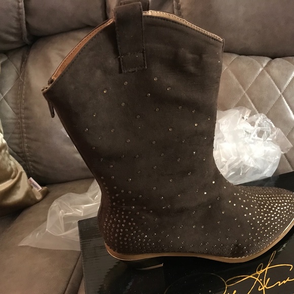 A little Bling Boots - Picture 1 of 1